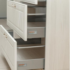 Стол с тремя ящиками (с системой плавного закрывания) 19.91